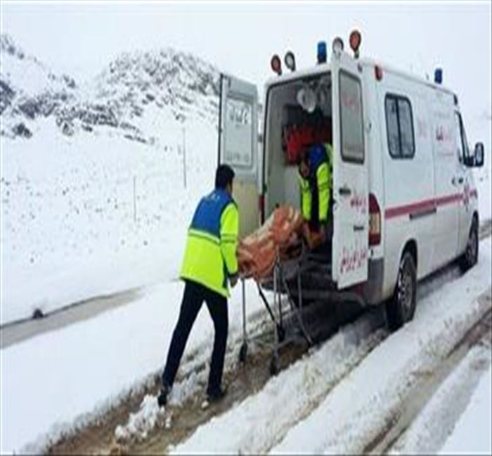 انتقال مادر باردار از روستای افیل